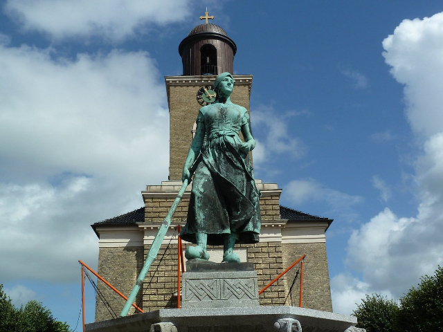 Pomnik Asmussena Woldsena - Husum | Secret World Trip Planner