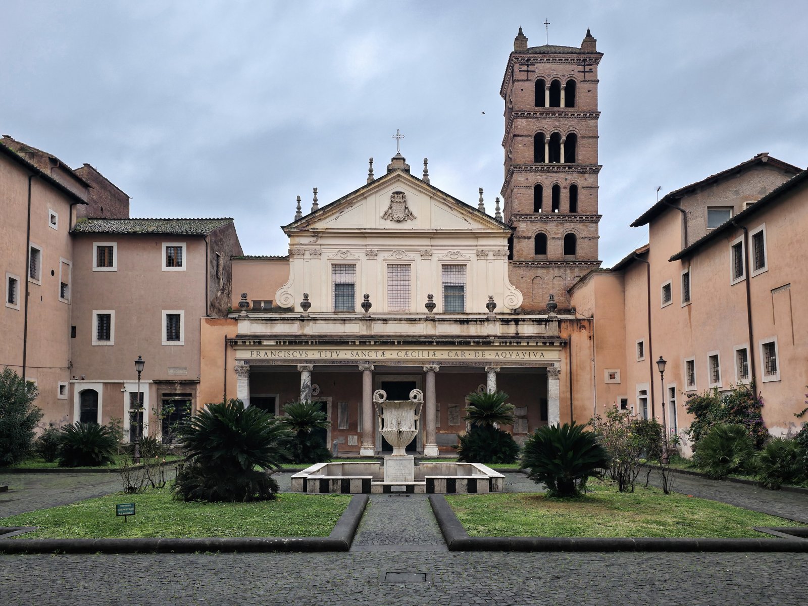Trastevere 의 산타 세실리아 대성당의 모자이크-비밀 세계 - Roma | Secret World Trip Planner