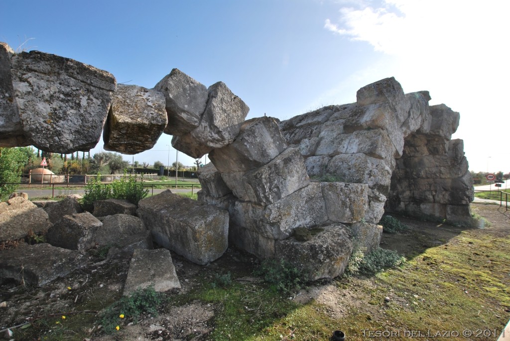 Bogen van San Lidano - Sezze Scalo | Secret World Trip Planner