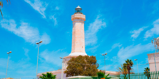 卡波帕塞罗的波托帕洛灯塔 - Via Guardiana Contrada | Secret World Trip Planner