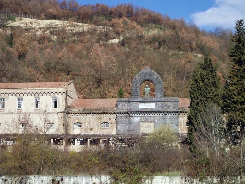 De oude zwavelmijnen in Tufo - Tufo | Secret World Trip Planner