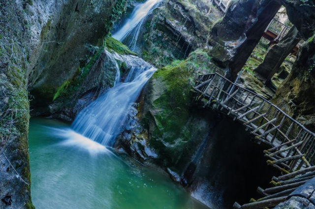Jaskinie Caglieron - Via Grotte del Caglieron | Secret World Trip Planner