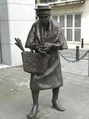 Signora Chapeau - Bruxelles | Secret World Trip Planner