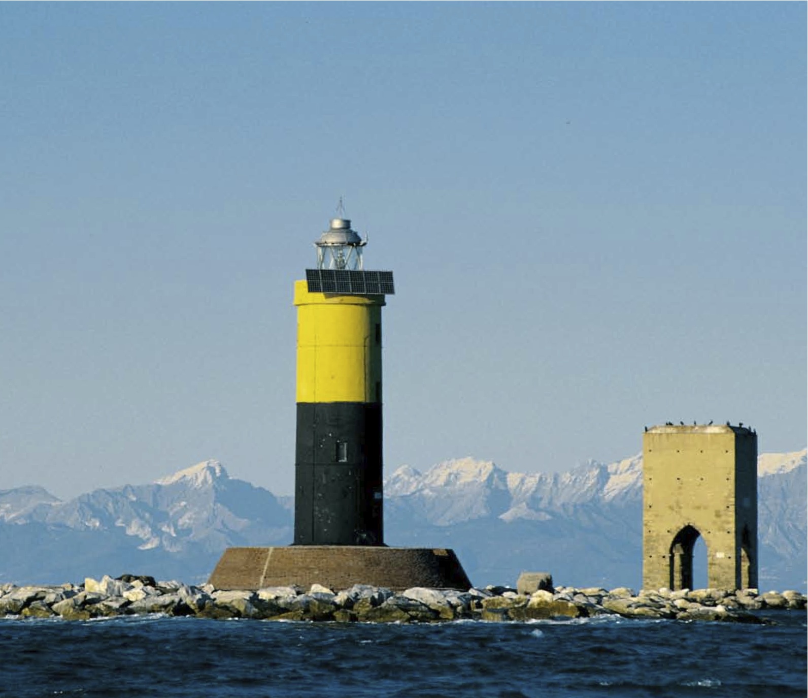 Vuurtorens van Meloria - Torre della Meloria | Secret World Trip Planner