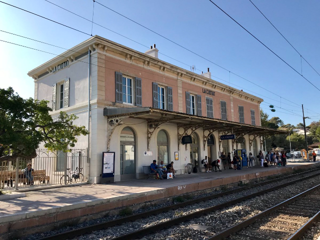 La Ciotat railway station - La Ciotat | Secret World Trip Planner