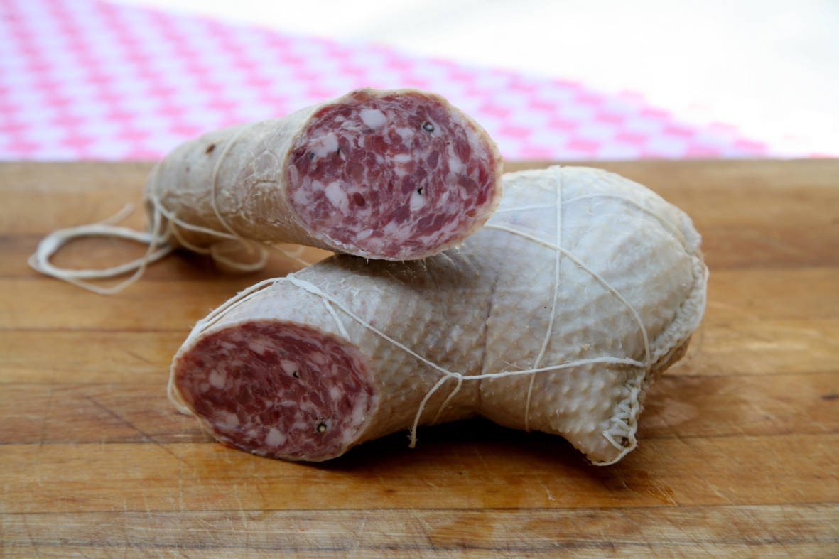 Mortara Gans Salami - Mortara | Secret World Trip Planner