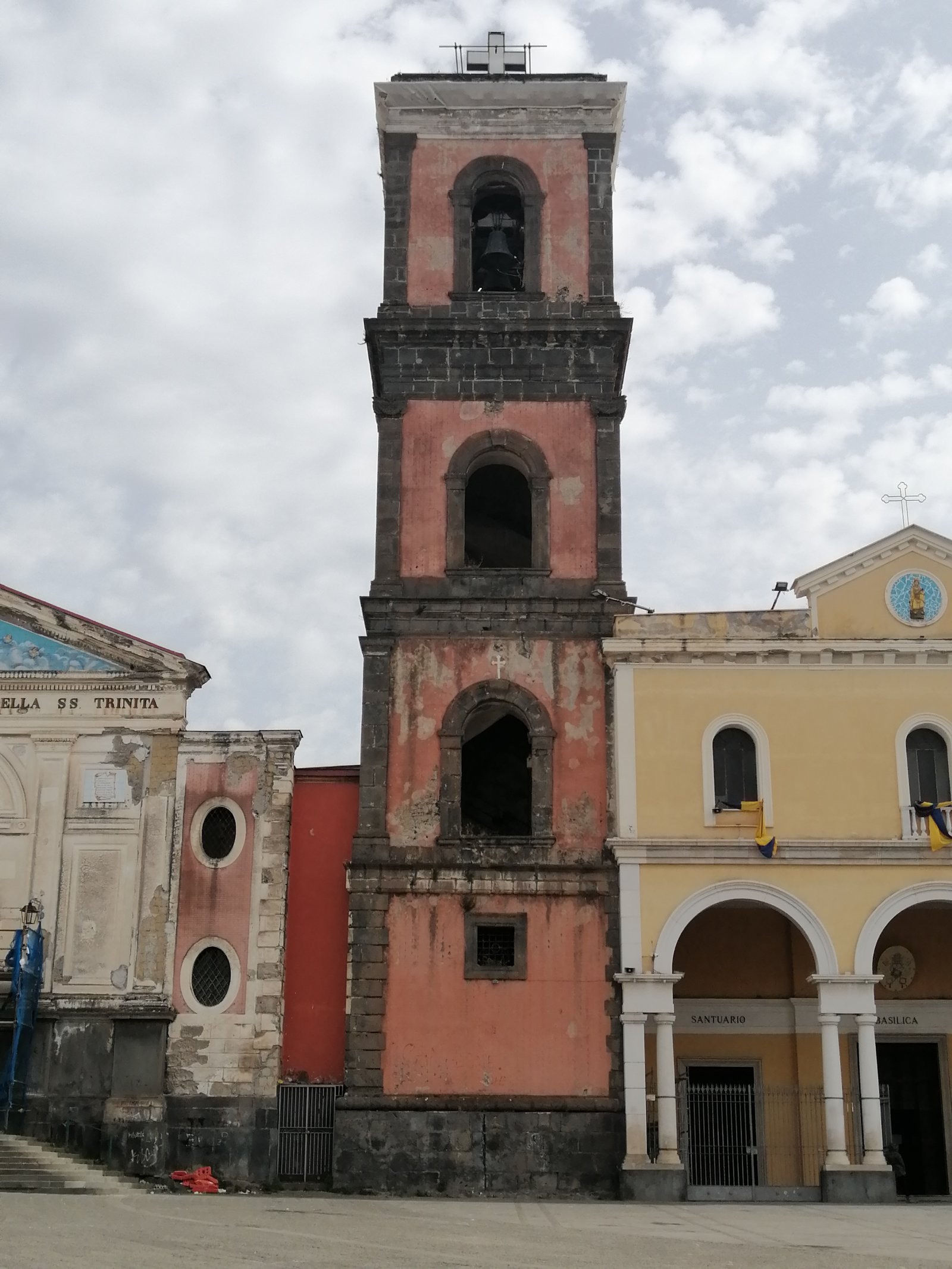 Herculanum et la basilique Santa Maria a Pugliano - Ercolano | Secret World Trip Planner