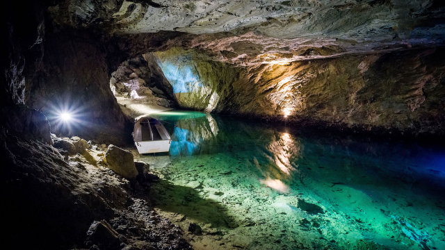 Ondergronds meer van Saint-Léonard - Saint-Léonard | Secret World Trip Planner