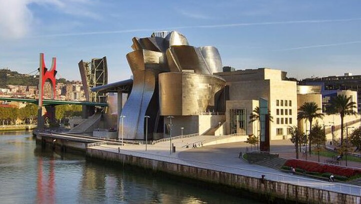 Bilbao and the famous Guggenheim Museum — Bilbo