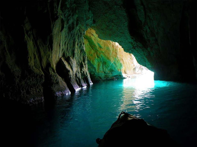 La cueva de Calipso - Fano | Secret World Trip Planner