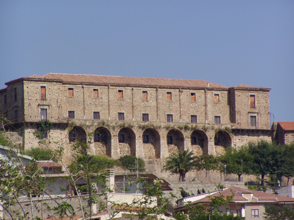 Nicotera: Normannische Burg - Nicotera | Secret World Trip Planner
