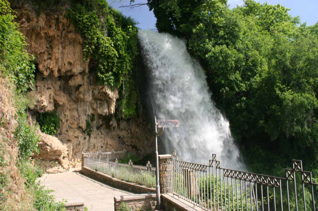 カラノスの滝 - Edessa | Secret World Trip Planner