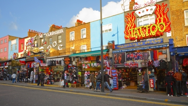 Camden Market / Jedz, pij, kupuj i tańcz w Londynie — Camden Town