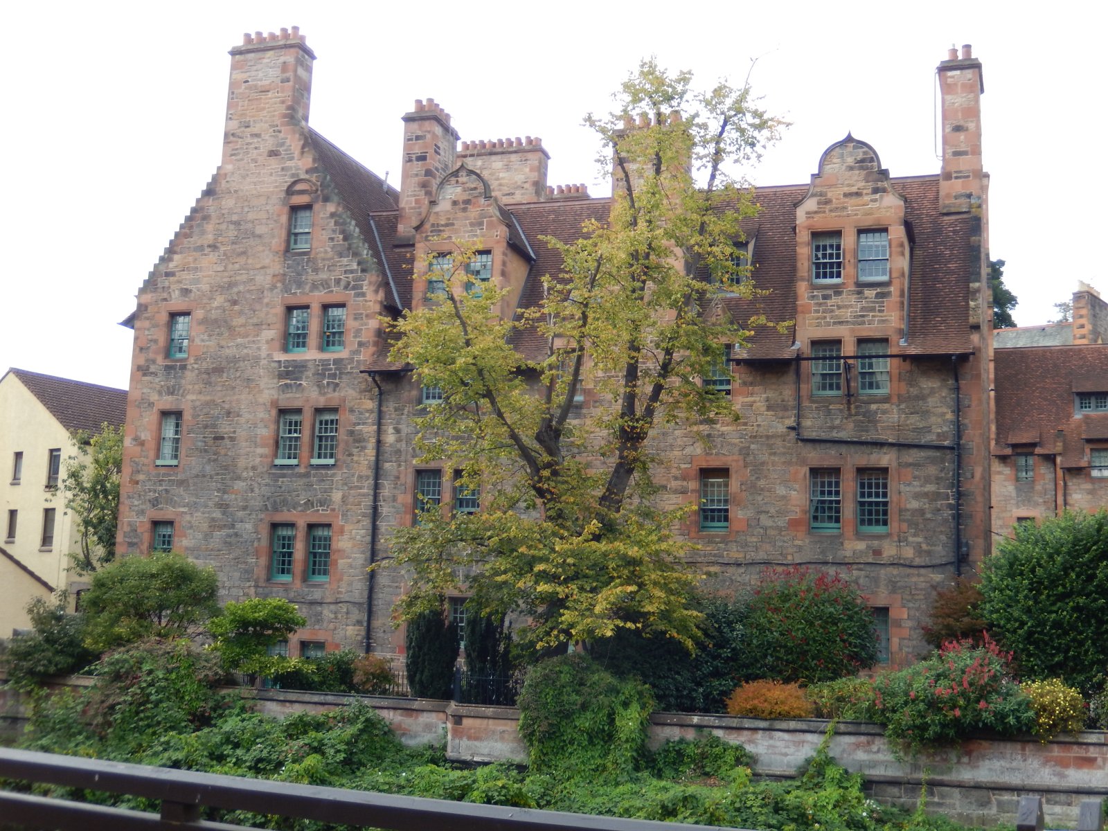 Dean Village, spokojna wioska na wodzie Leith - Dean Path | Secret World Trip Planner