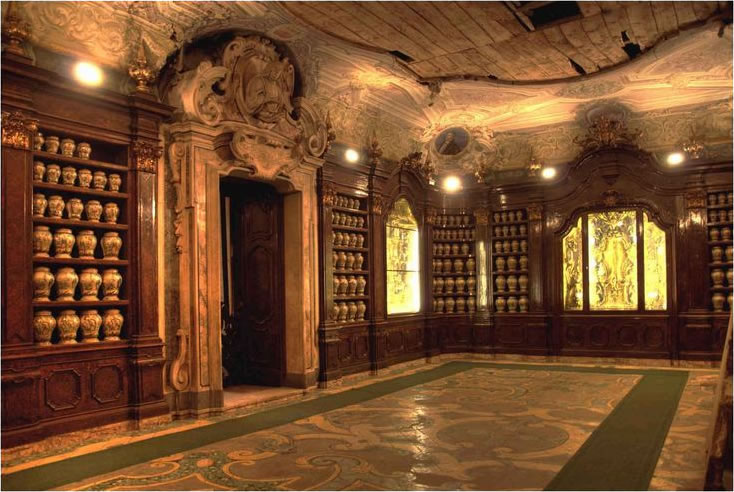Museum van Sanitaire Kunsten en Apotheek van de Ongeneeslijken - Napoli | Secret World Trip Planner