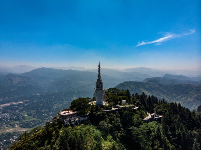 Templo Ambuluwawa - Un mirador asombroso - Ambuluwaawa ICC Road | Secret World Trip Planner