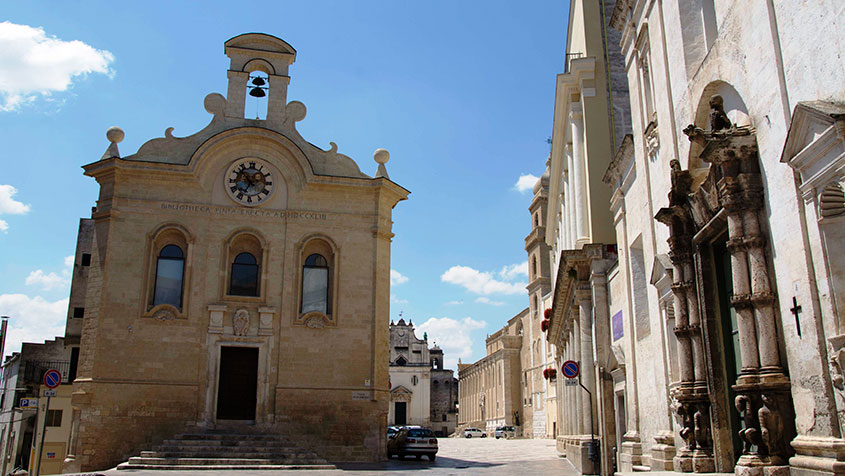 Fin Bibliotheek Fin - Gravina in Puglia | Secret World Trip Planner