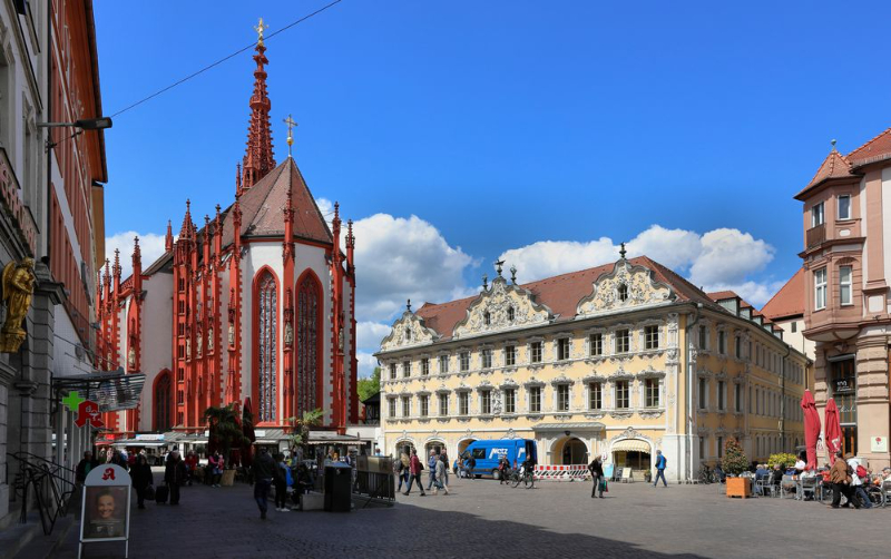 Marktplatz 및 Falkenhaus - Würzburg | Secret World Trip Planner