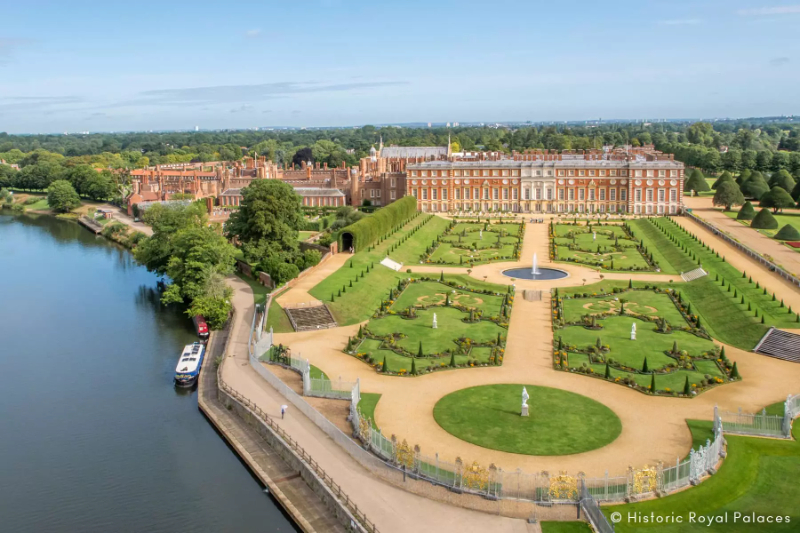 Palacio de Hampton Court - Molesey | Secret World Trip Planner