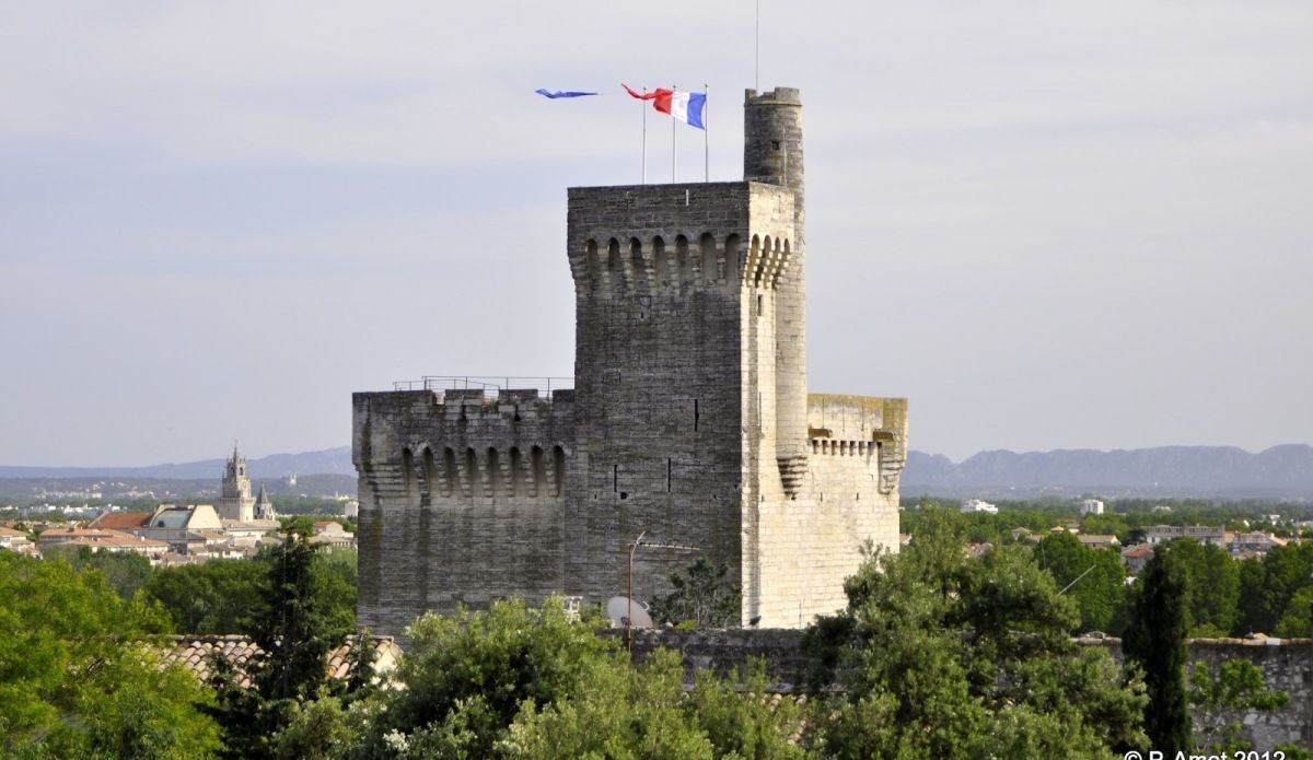 Тур Филипп-ле-Бель - Villeneuve-lès-Avignon | Secret World Trip Planner