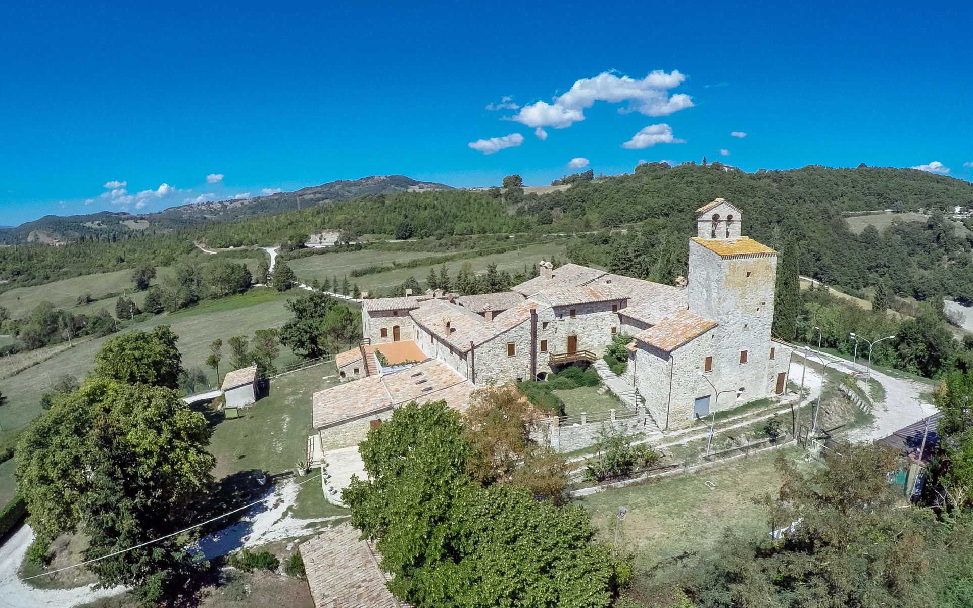 Gubbio: Abadia de Vallingegno  - Località: Vallingegno | Secret World Trip Planner