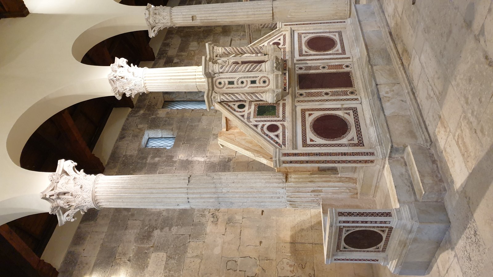 Chiesa di San Pietro in Albe - Massa D'Albe | Secret World Trip Planner