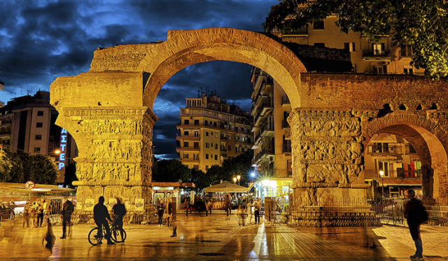 Łuk Galeriusza - Thessaloniki | Secret World Trip Planner