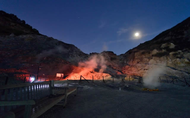 ソルファタラ - Solfatara di Pozzuoli | Secret World Trip Planner