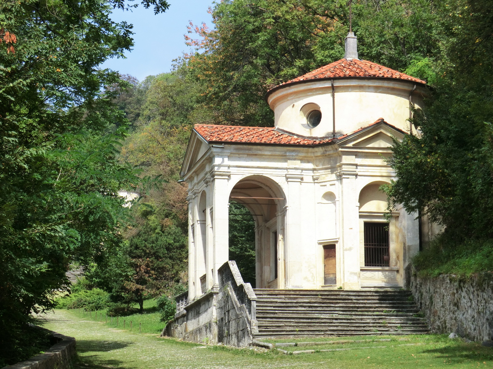 Sacro Monte di Varese - Varese | Secret World Trip Planner