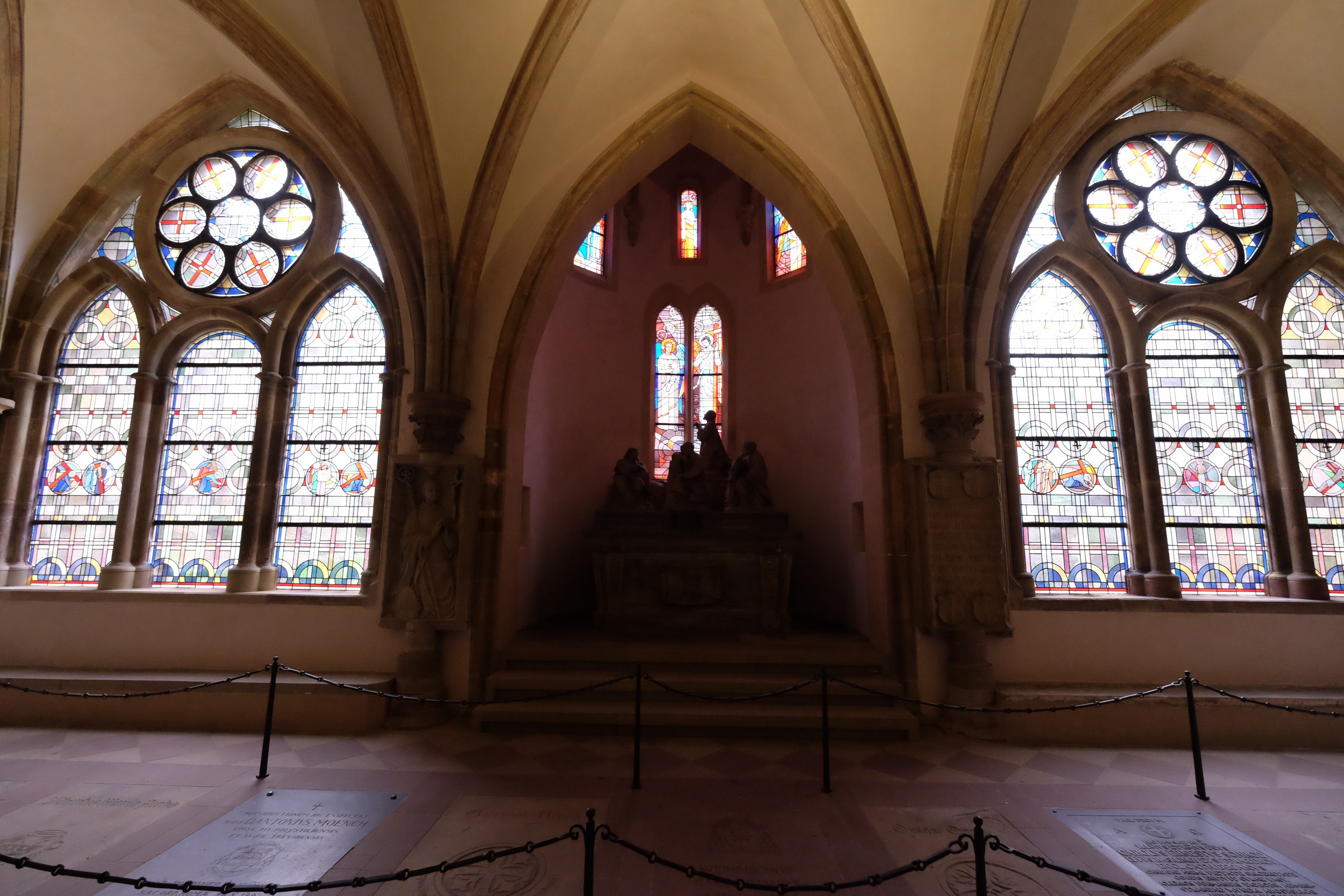 Germania | Cattedrale di San Pietro a Treviri - Trier | Secret World Trip Planner