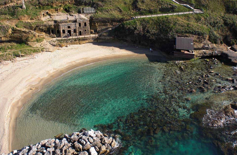 Kerk van Piedigrotta - Pizzo | Secret World Trip Planner