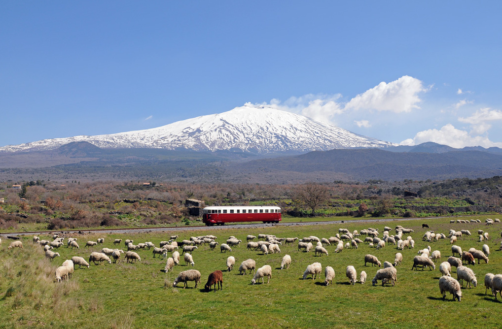 环太空,环太空 - Catania | Secret World Trip Planner
