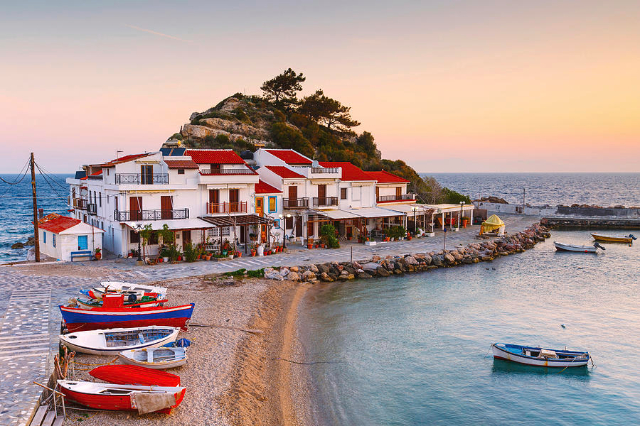 Il pittoresco villaggio di Kokkari - Kokkari | Secret World Trip Planner