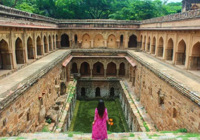 Rajon off Baoli - New Delhi | Secret World Trip Planner