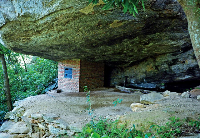 Ermita del bosque de Samangala - Weranketagoda | Secret World Trip Planner