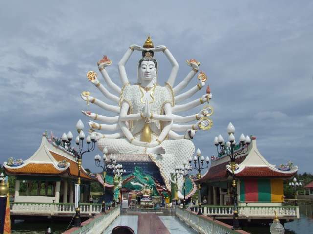 왓 플라이 라엠과 대왕불 - Thailand | Secret World Trip Planner