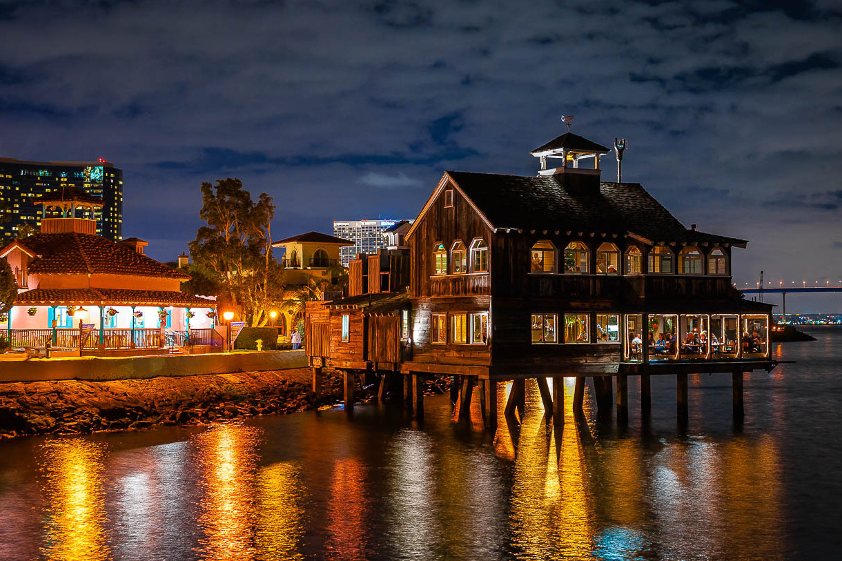 Bahía de San Diego, Seaport Village — San Diego