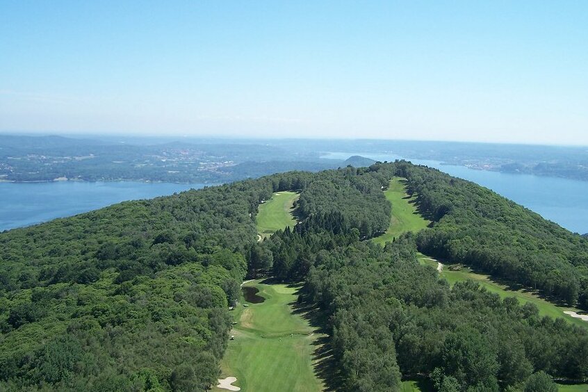 Golf Des Iles Borromées高尔夫：地球和天空之间的宝石 - Brovello-carpugnino | Secret World Trip Planner