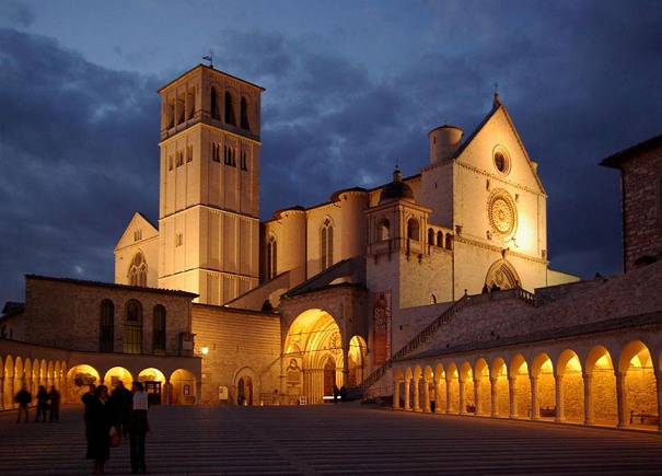 Basiliek van St. Franciscus - Assisi | Secret World Trip Planner