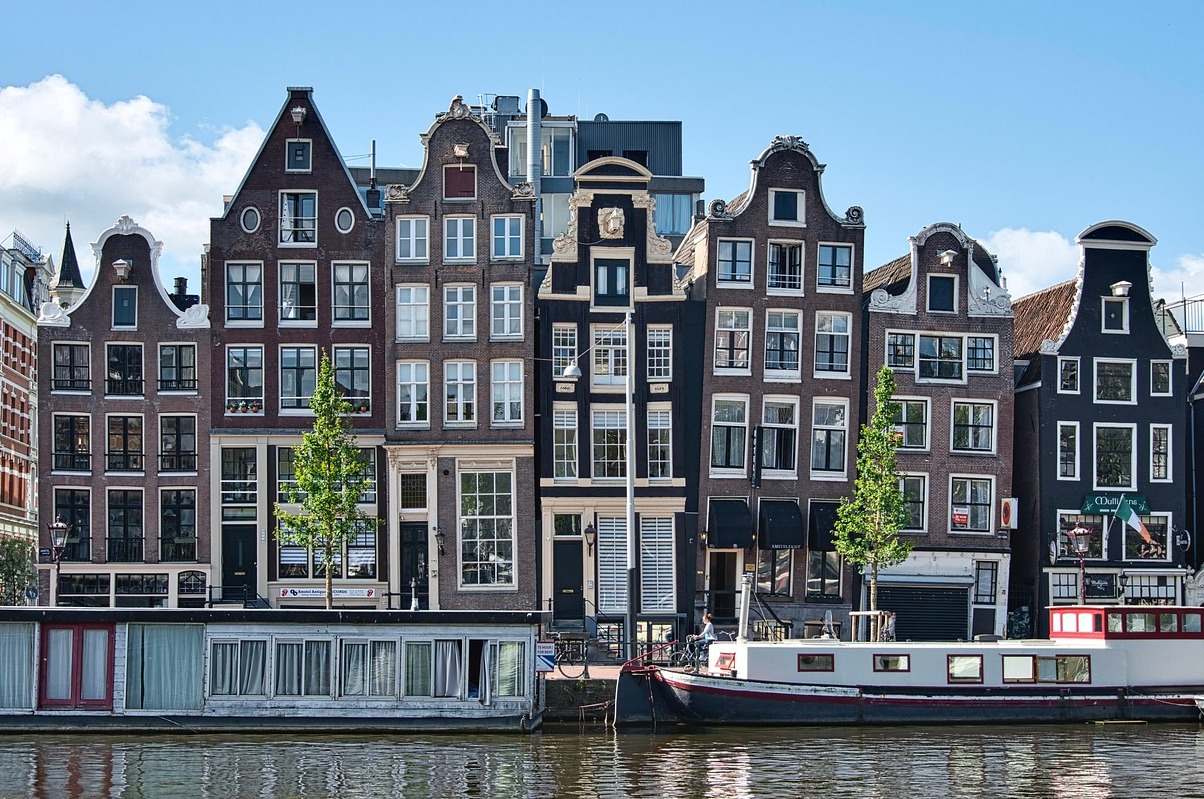 Amsterdam and the Diamonds - Amsterdam | Secret World Trip Planner