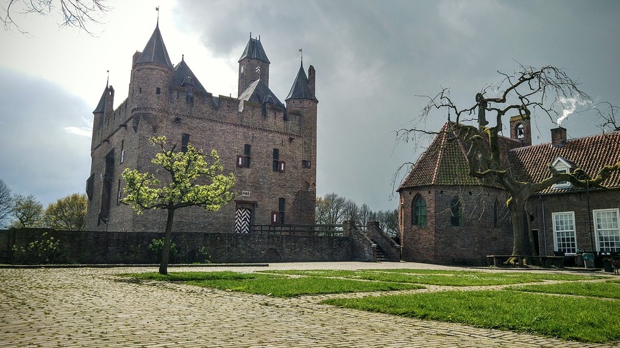 Doornenburg Castle in the Netherlands - Doornenburg | Secret World Trip Planner