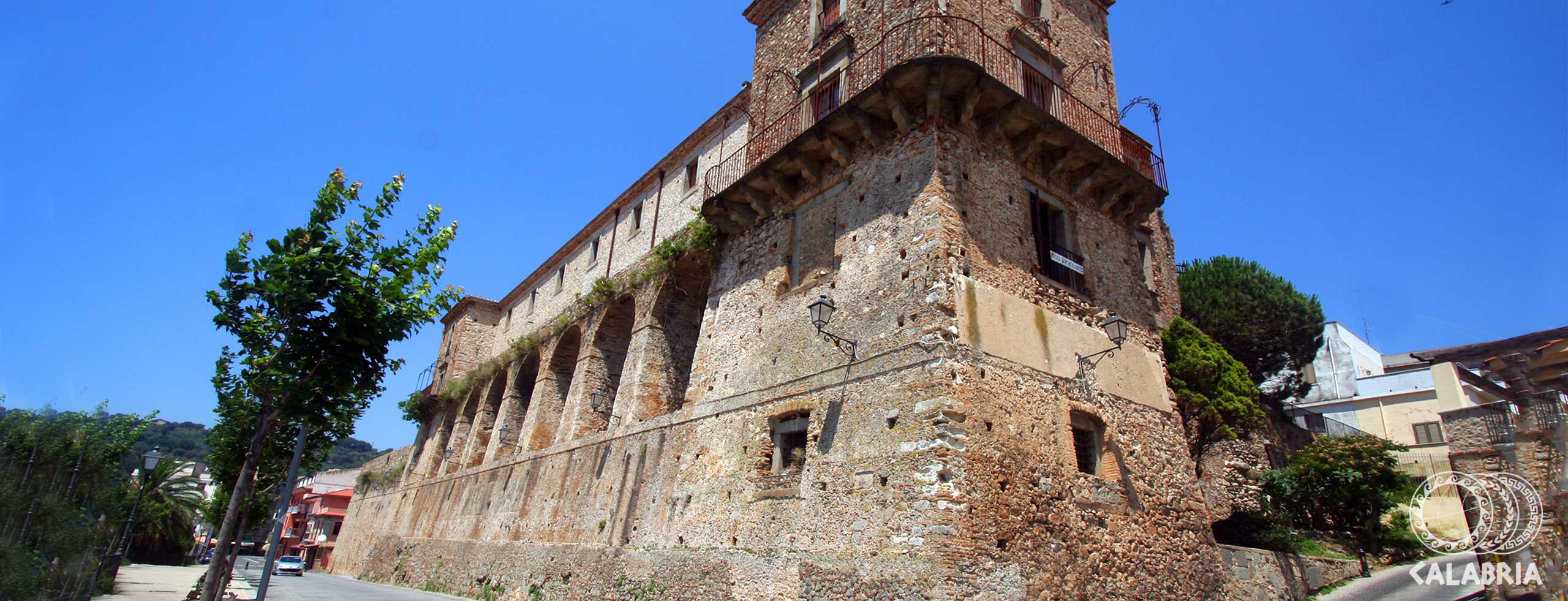 Nicotera: Normandisch Kasteel - Nicotera | Secret World Trip Planner