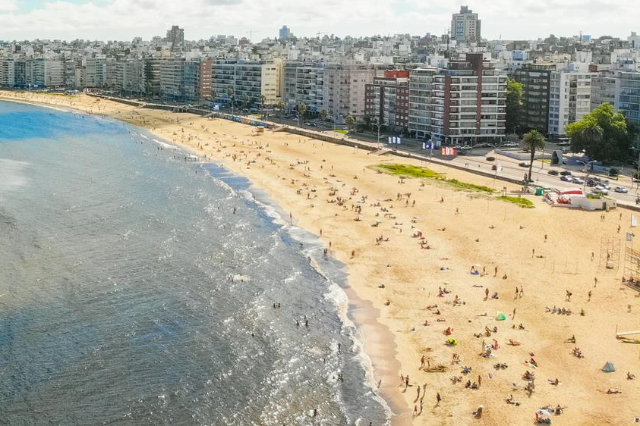 Praia Los Pocitos - De los Pocitos Beach | Secret World Trip Planner