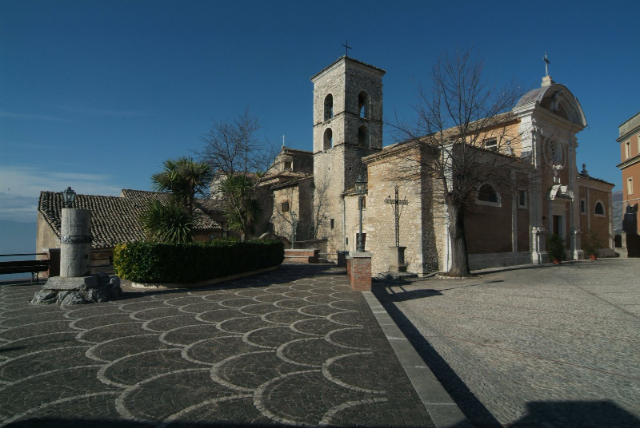 Basílica de Santa María Salomé y Escalera Santa - Veroli | Secret World Trip Planner