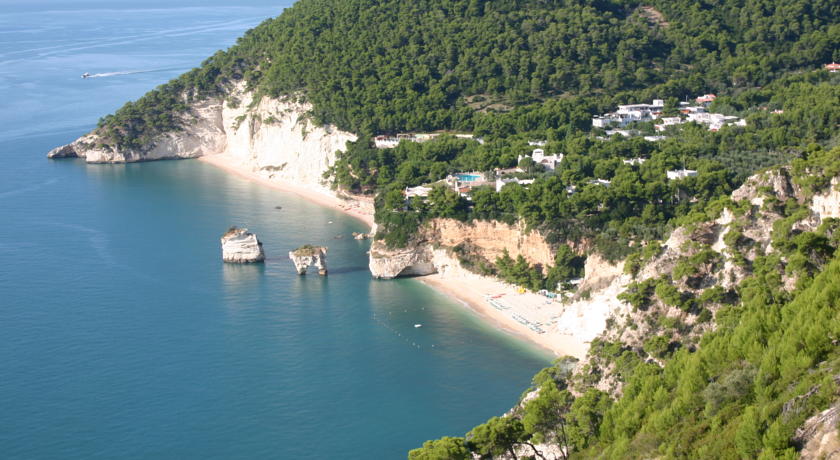 ザガレ湾 - Baia delle Zagare | Secret World Trip Planner
