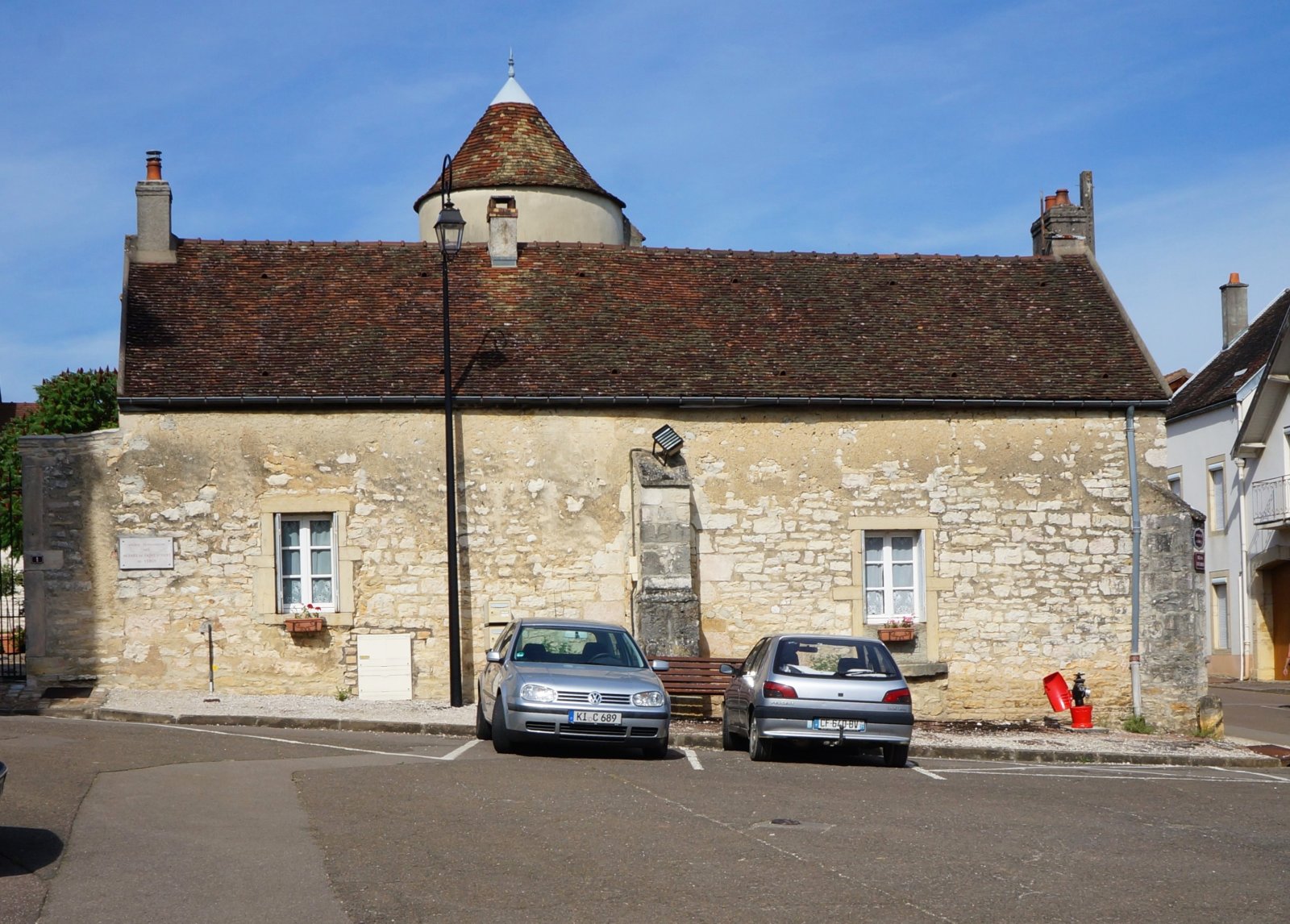 Côte de Nuits e migliori vini rossi di Borgogna - Vosne-Romanée | Secret World Trip Planner