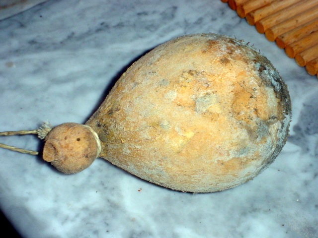 Caciocavallo irpino Di grotta - Montella | Secret World Trip Planner