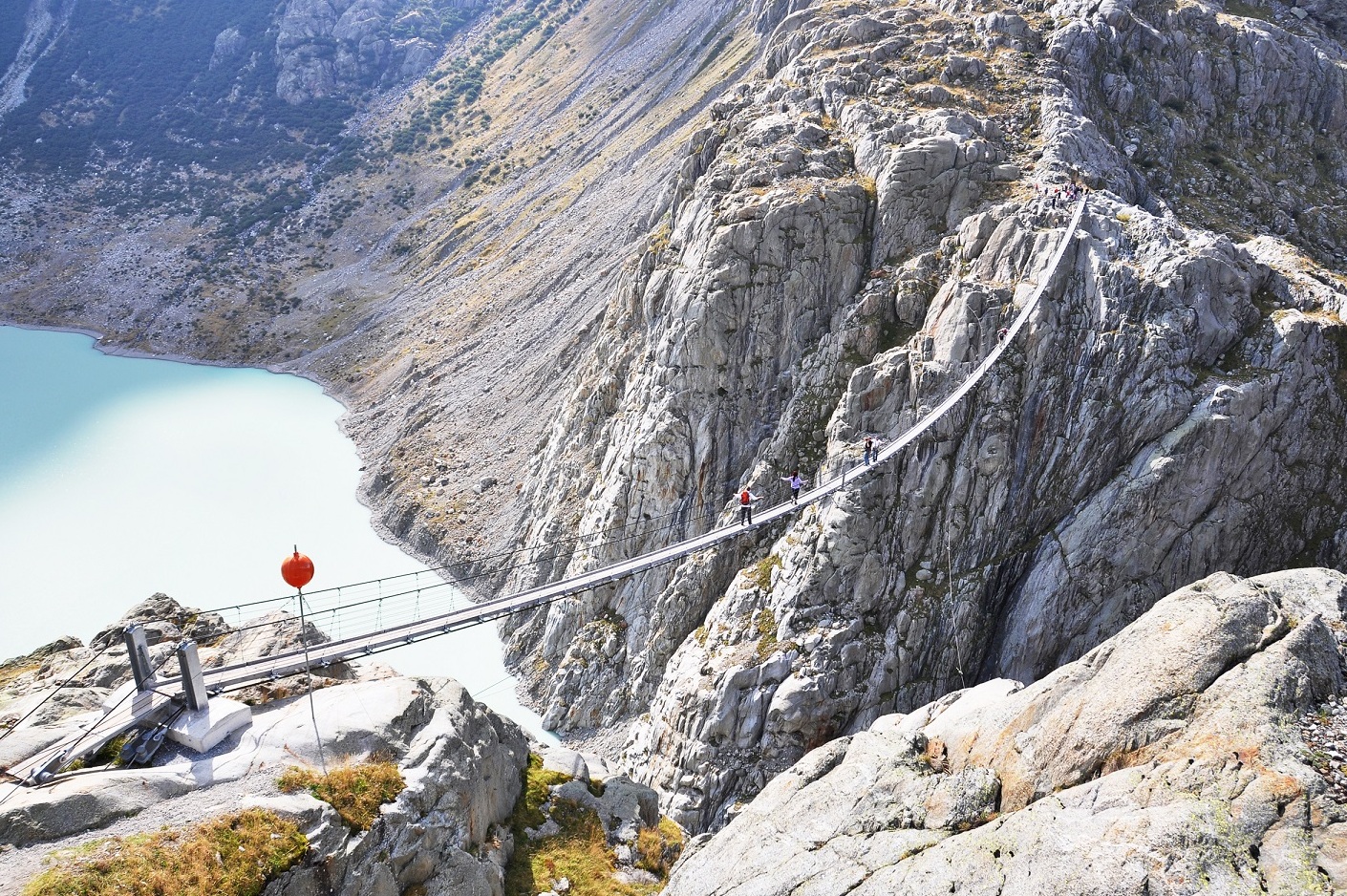 Most Trift w sercu Alp - Gadmen | Secret World Trip Planner