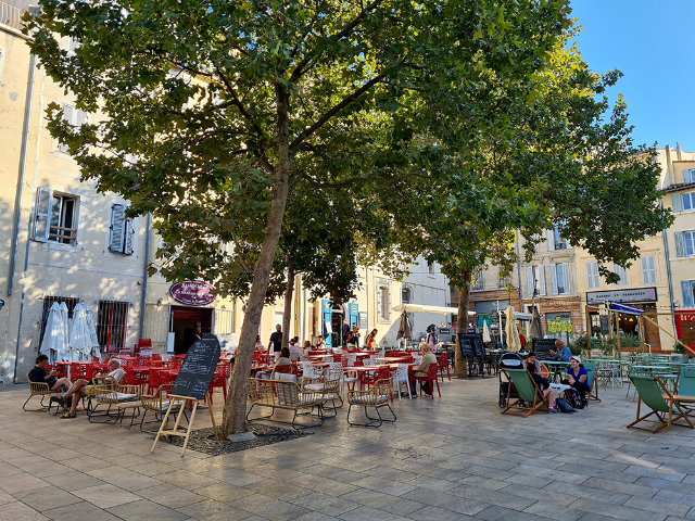 카트 - Marseille | Secret World Trip Planner