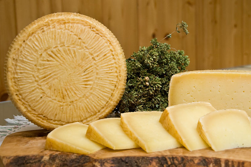 Pecorino di Filiano DOP - Filiano | Secret World Trip Planner